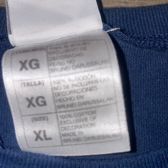 VTG Warner Bros. Taz Bowling Shirt, Size: X-Large - Picture 5 of 7